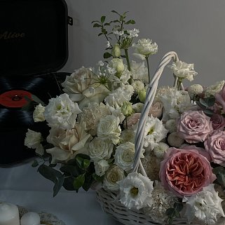 Цветочная корзина Лав