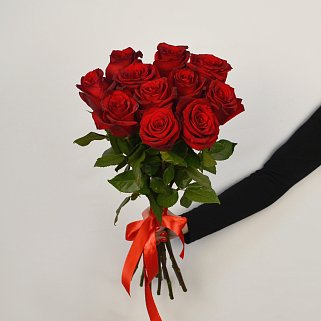 Букет из 11 красных роз 60см