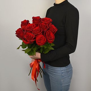 Букет из 11 красных роз 60см
