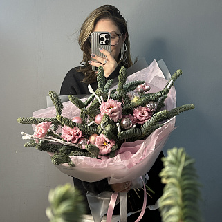 Нежно-розовый зимний букет