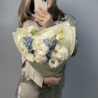 Дуо-букет эустомы и твидии M