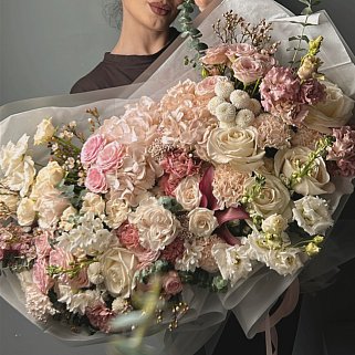 Сборный букет Эндлес лав