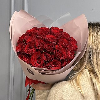 Букет из 25 красных роз 40см (Кения)