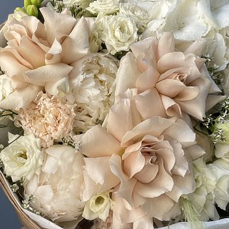 Сборный букет с пионом Моя дорогая L