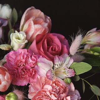 Букет в шляпной коробке Аромат весны