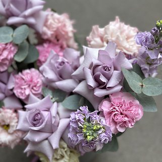 Букет в шляпной коробке Пурпур L