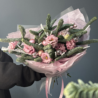 Нежно-розовый зимний букет